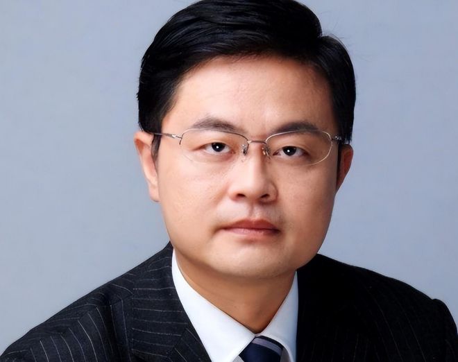 11年前被父亲强迫正在雪地裸跑的4岁小男孩今朝造诣惊艳四方